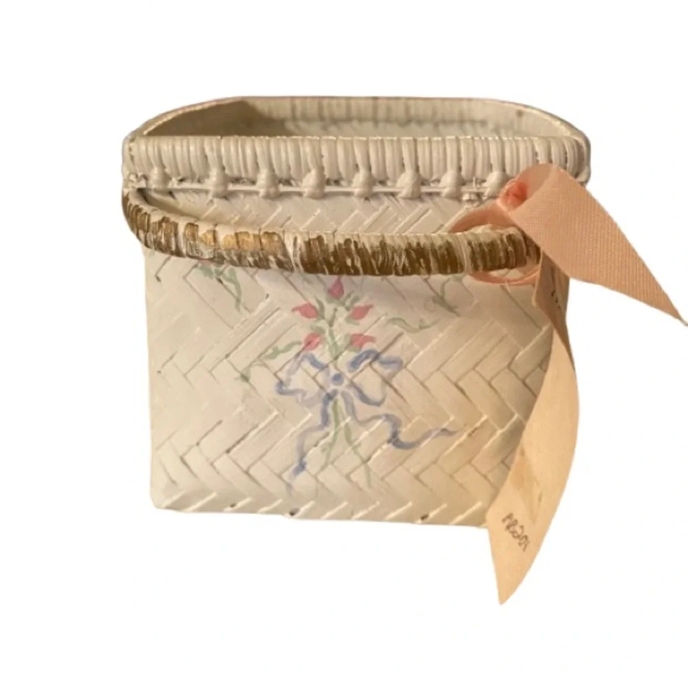 Vintage Set 2 White Wicker Baskets Hand Painted Sturdy Shabby Chic Cottagecore